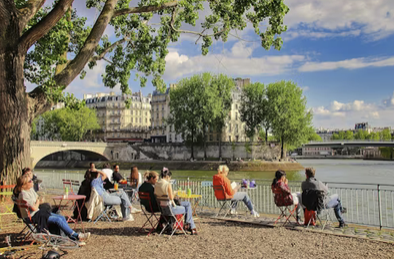 L'opportunité estivale parisienne pour les auberges collectives